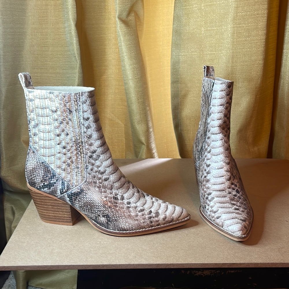 Snake Skin Booties ARIDER GIRL size 8
